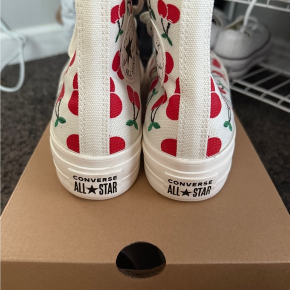 Converse Cherry Pattern High-Tops - Picture 3 of 4